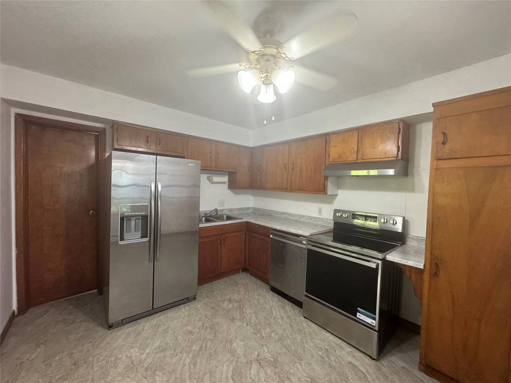 308 Rano Boulevard Vestal, NY 13850 - Photo 4 of 14