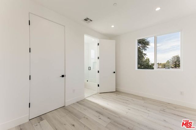 $3,500 | 1238 1/2 North Beachwood Drive, Los Angeles, CA 90038