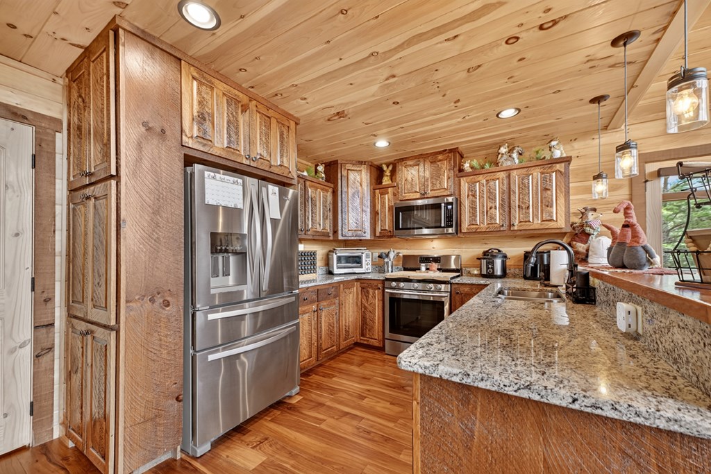 81 Sundance Ridge Epworth, GA 30541 - Photo 5 of 102 Kitchen