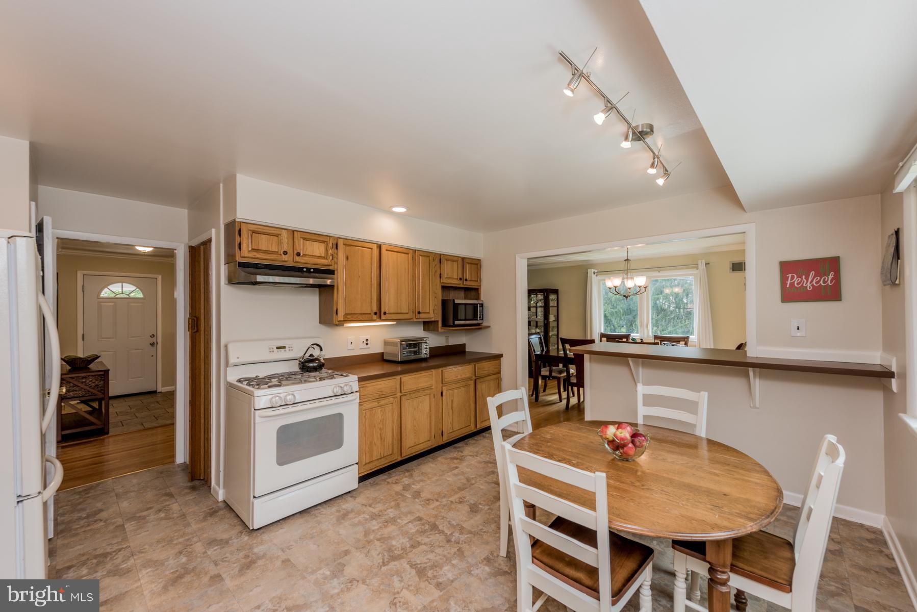 14600 Sturtevant Road Silver Spring, MD 20905 - Photo 11 of 29 Kitchen