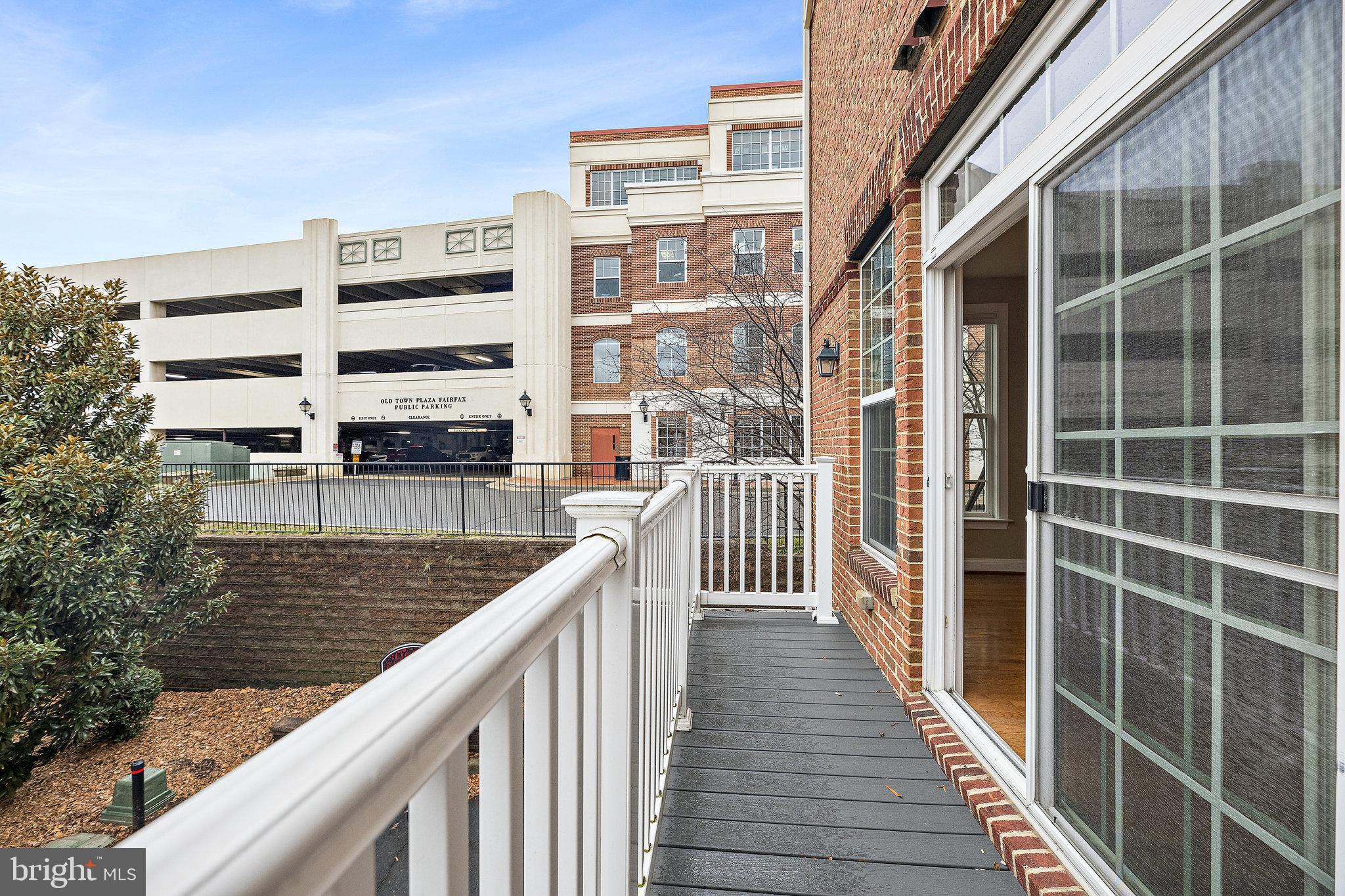 3917 Chain Bridge Road Fairfax, VA 22030 - Photo 11 of 56 Gallery Image 11