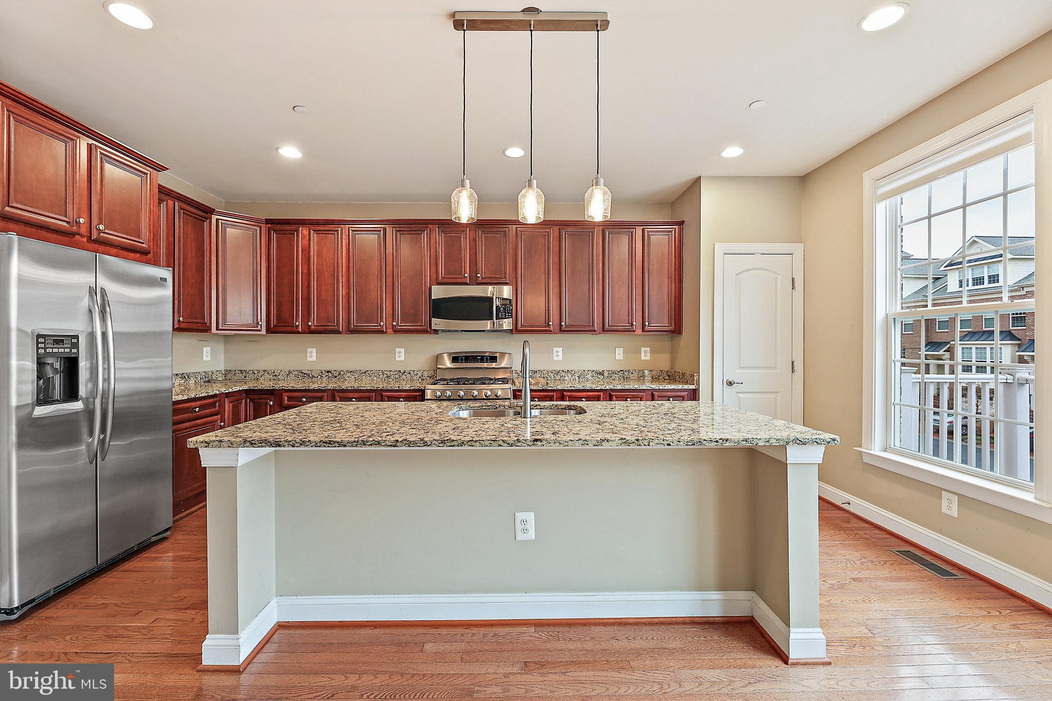 3917 Chain Bridge Road Fairfax, VA 22030 - Photo 5 of 56 Gallery Image 5