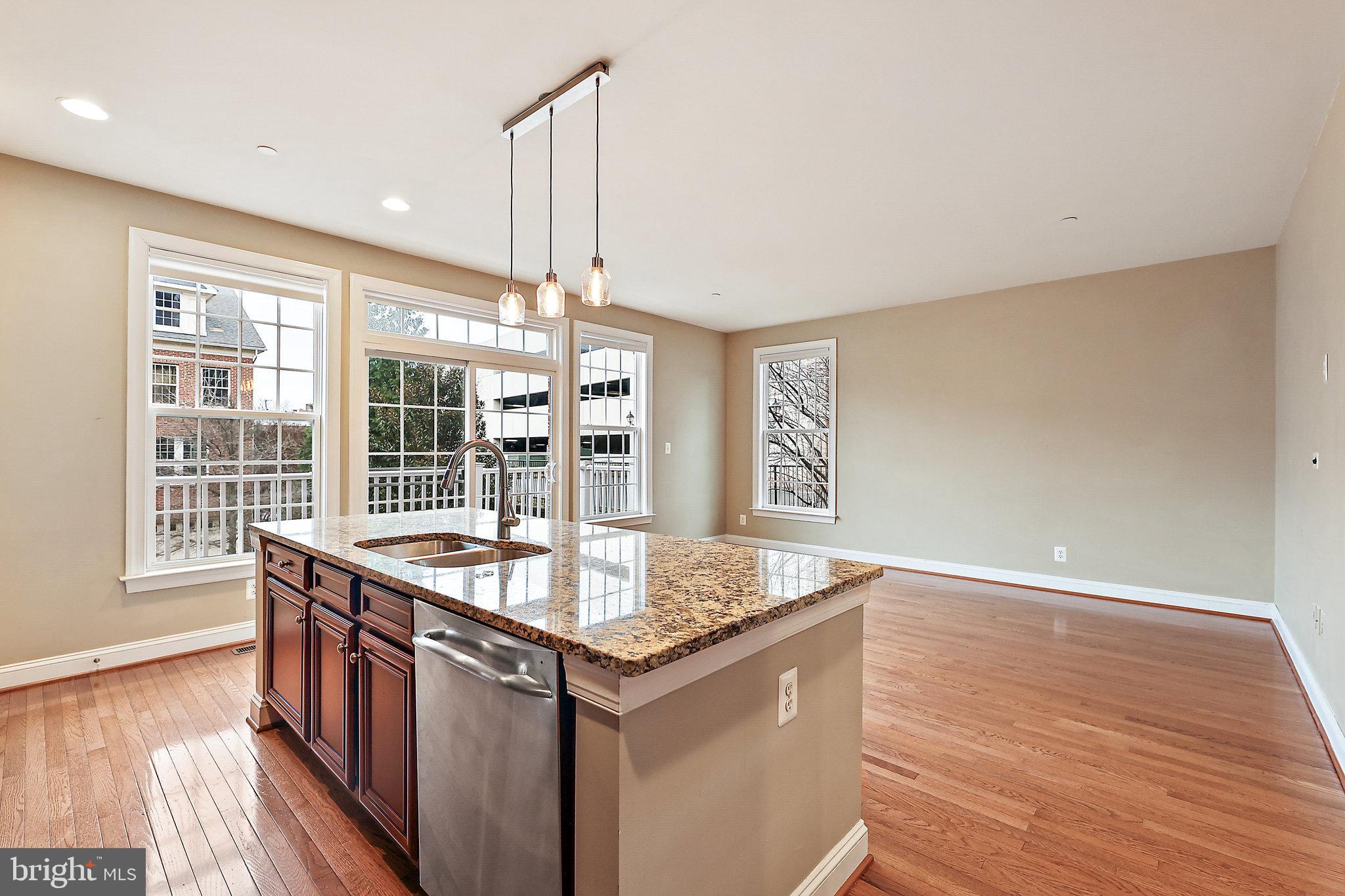 3917 Chain Bridge Road Fairfax, VA 22030 - Photo 6 of 56 Gallery Image 6