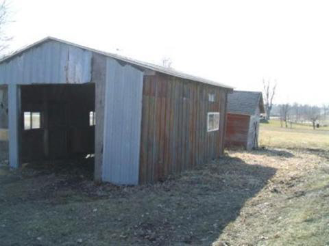 8964 West Carleton Road Clayton, MI 49235 - Photo 2 of 6 922358-1.JPG