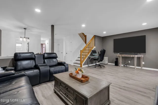 $619,999 | 324 Oak Knoll Drive, Englishtown, NJ 07726