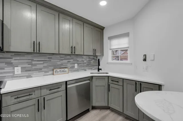 $619,999 | 324 Oak Knoll Drive, Englishtown, NJ 07726