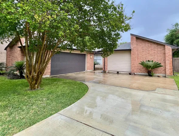 $1,995 | 2126 Collingsfield Drive, Sugar Land, TX 77478