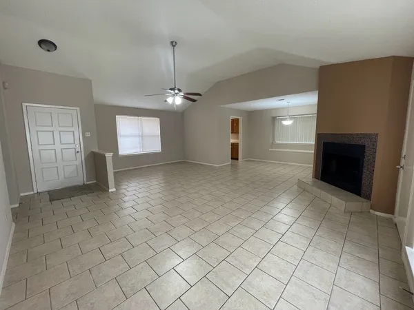 $1,995 | 2126 Collingsfield Drive, Sugar Land, TX 77478