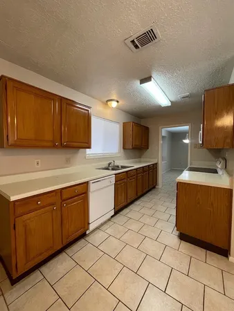 $1,995 | 2126 Collingsfield Drive, Sugar Land, TX 77478