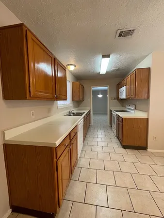 $1,995 | 2126 Collingsfield Drive, Sugar Land, TX 77478