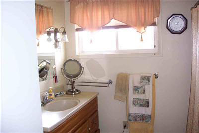 10187 North Bray Road Clio, MI 48420 - Photo 9 of 12 20215686-8.JPG