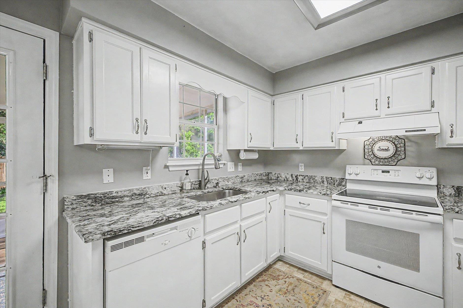 1704 Green Ridge Trail Tallahassee, FL 32312 - Photo 31 of 46