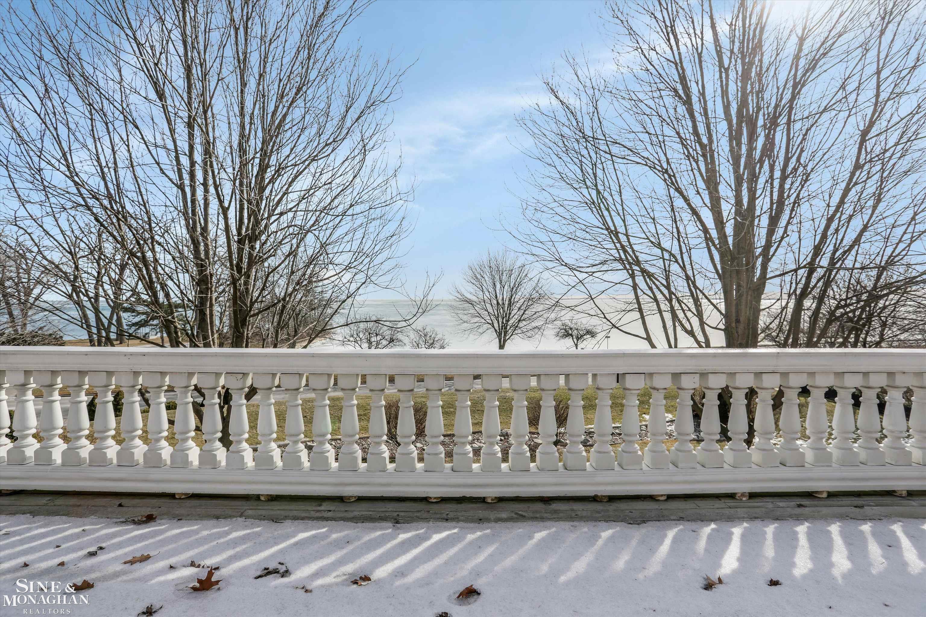 217 Lake Shore Road Grosse Pointe, MI 48236 - Photo 41 of 63 50166368-ecf19750-8970-439c-af97-a3e7f5eaab4f.JPG