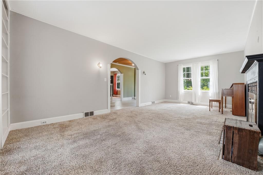 224 West Market Street Mercer, PA 16137 - Photo 9 of 28