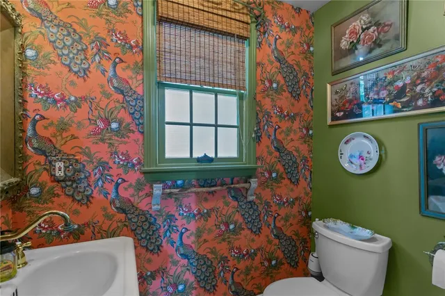 $899,900 | 1220 Hope Street, Bristol, RI 02809