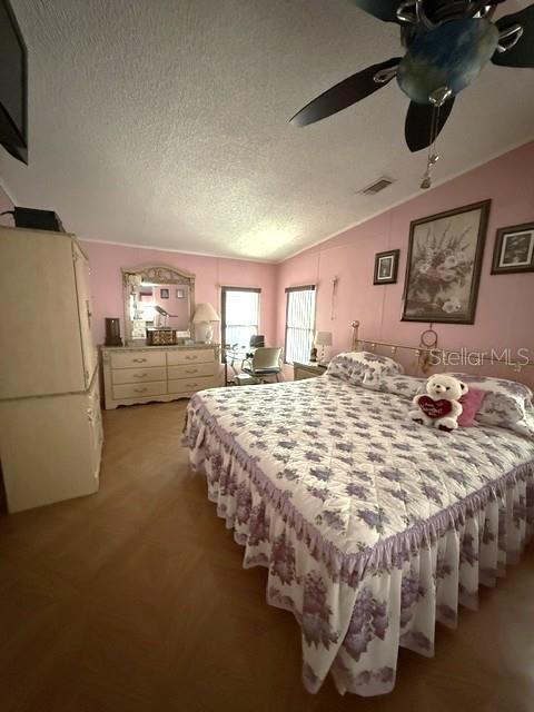 1001 Starkey Road, Unit 190 Largo, FL 33771 - Photo 4 of 25 Gallery Image 4