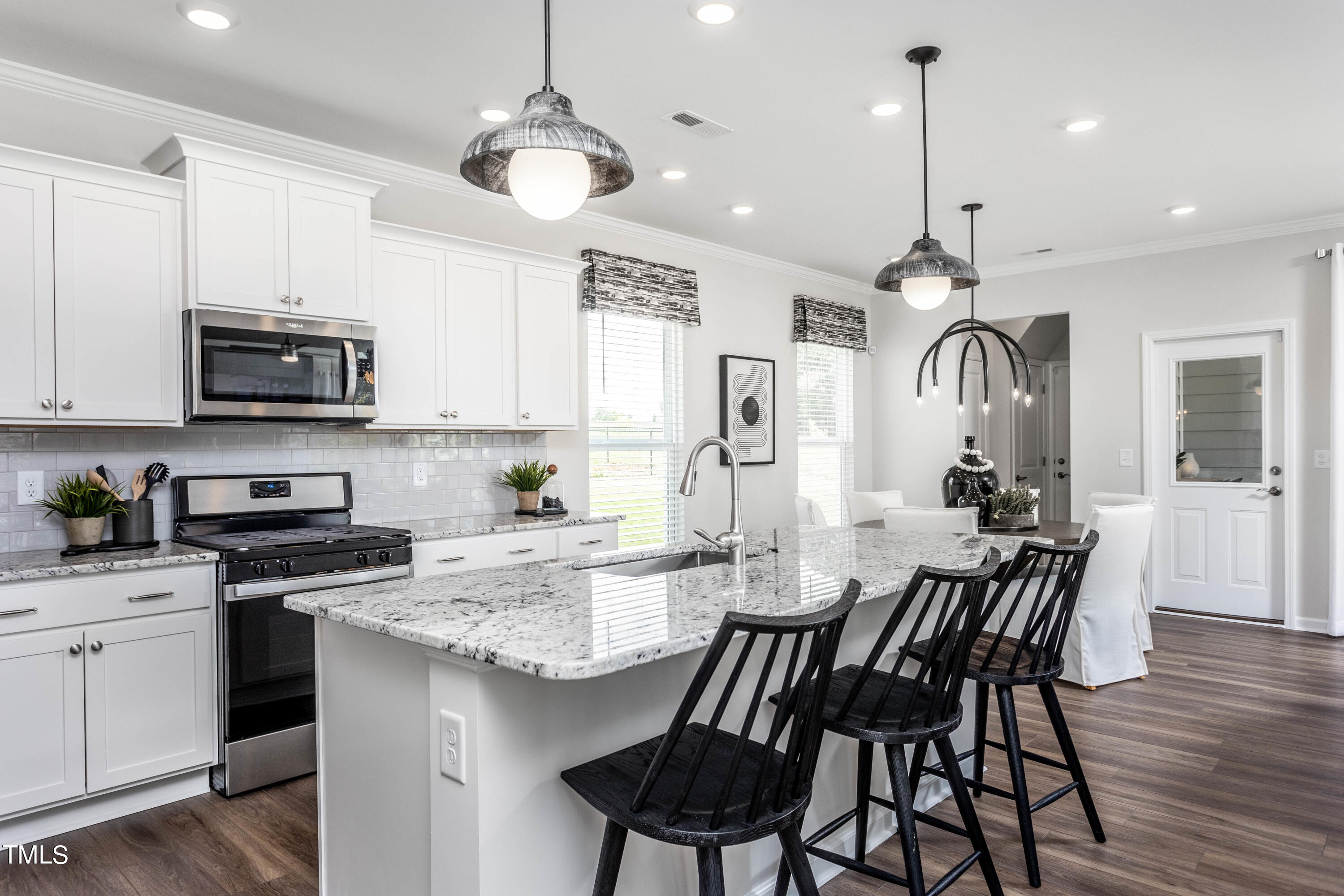 5038 Megara Raleigh, NC 27603 - Photo 7 of 24 RoyalCreek006