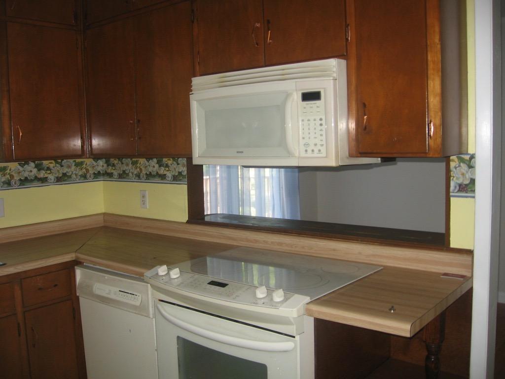 110 Dayton Road Oak Ridge, TN 37830 - Photo 3 of 21 IMG_4973