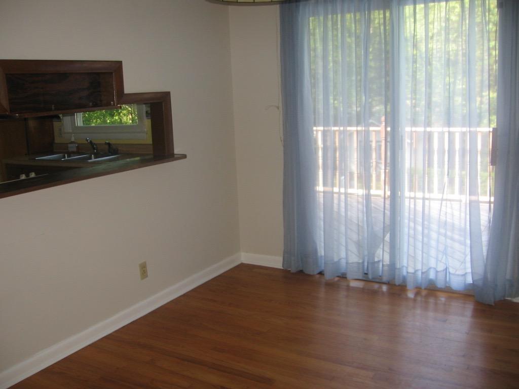 110 Dayton Road Oak Ridge, TN 37830 - Photo 5 of 21 IMG_4975