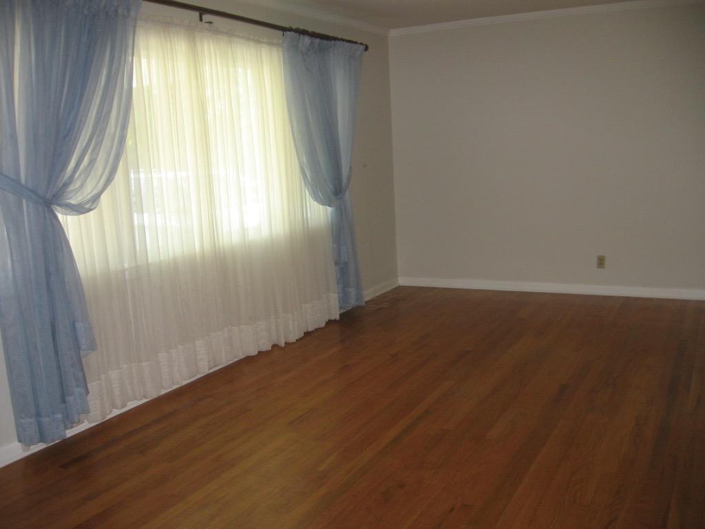 110 Dayton Road Oak Ridge, TN 37830 - Photo 6 of 21 IMG_4976