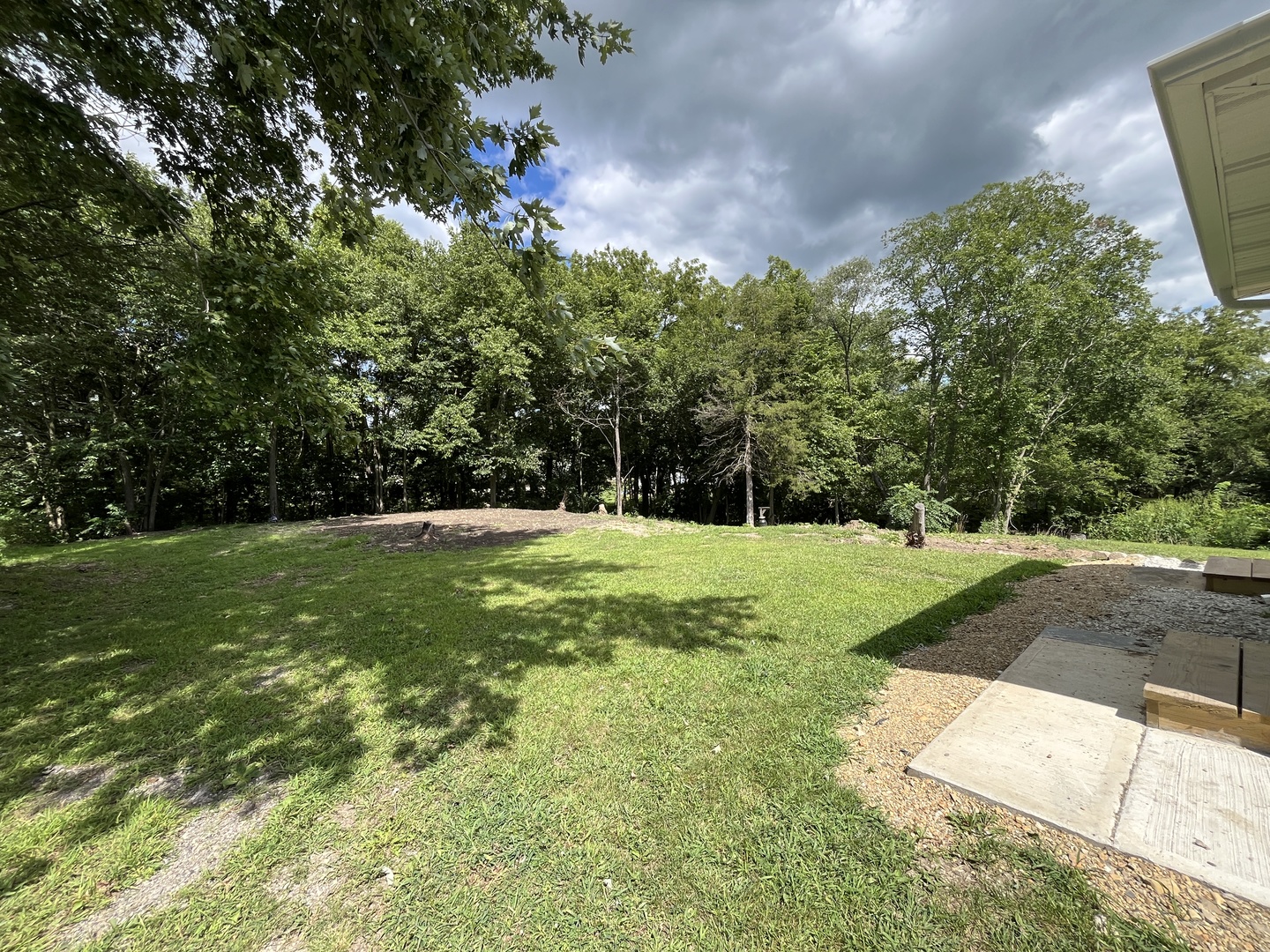 2625 North 3653rd Road Sheridan, IL 60551 - Photo 23 of 25 a view of a garden with large trees
