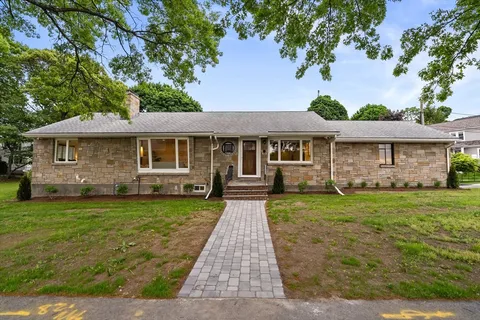 $989,000 | 168 Furnace Brook Parkway, Quincy, MA 02169