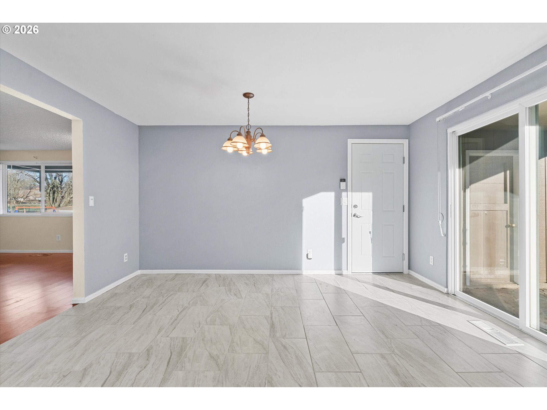 955 Southeast Hogan Road Gresham, OR 97080 - Photo 18 of 47