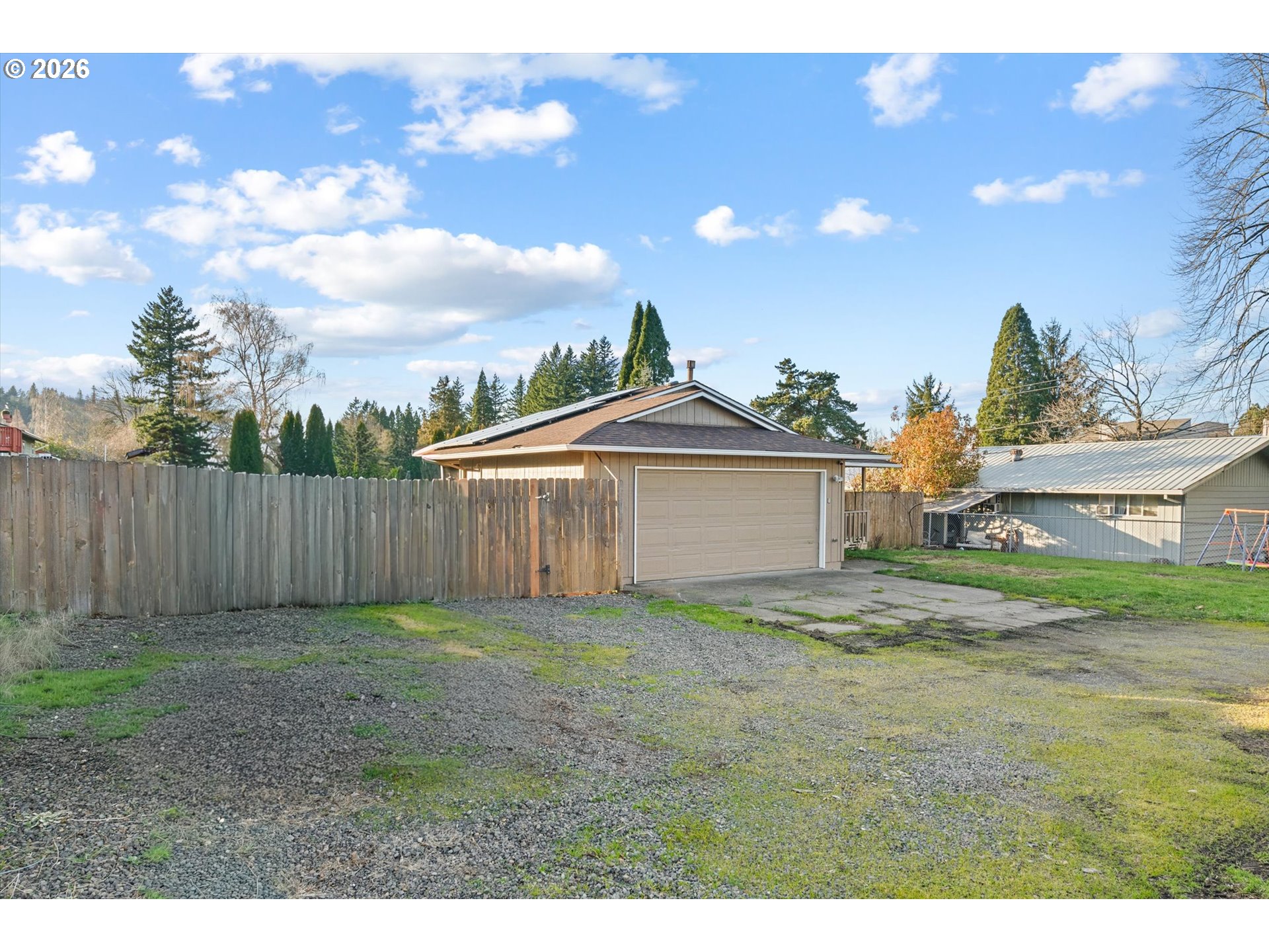 955 Southeast Hogan Road Gresham, OR 97080 - Photo 2 of 47