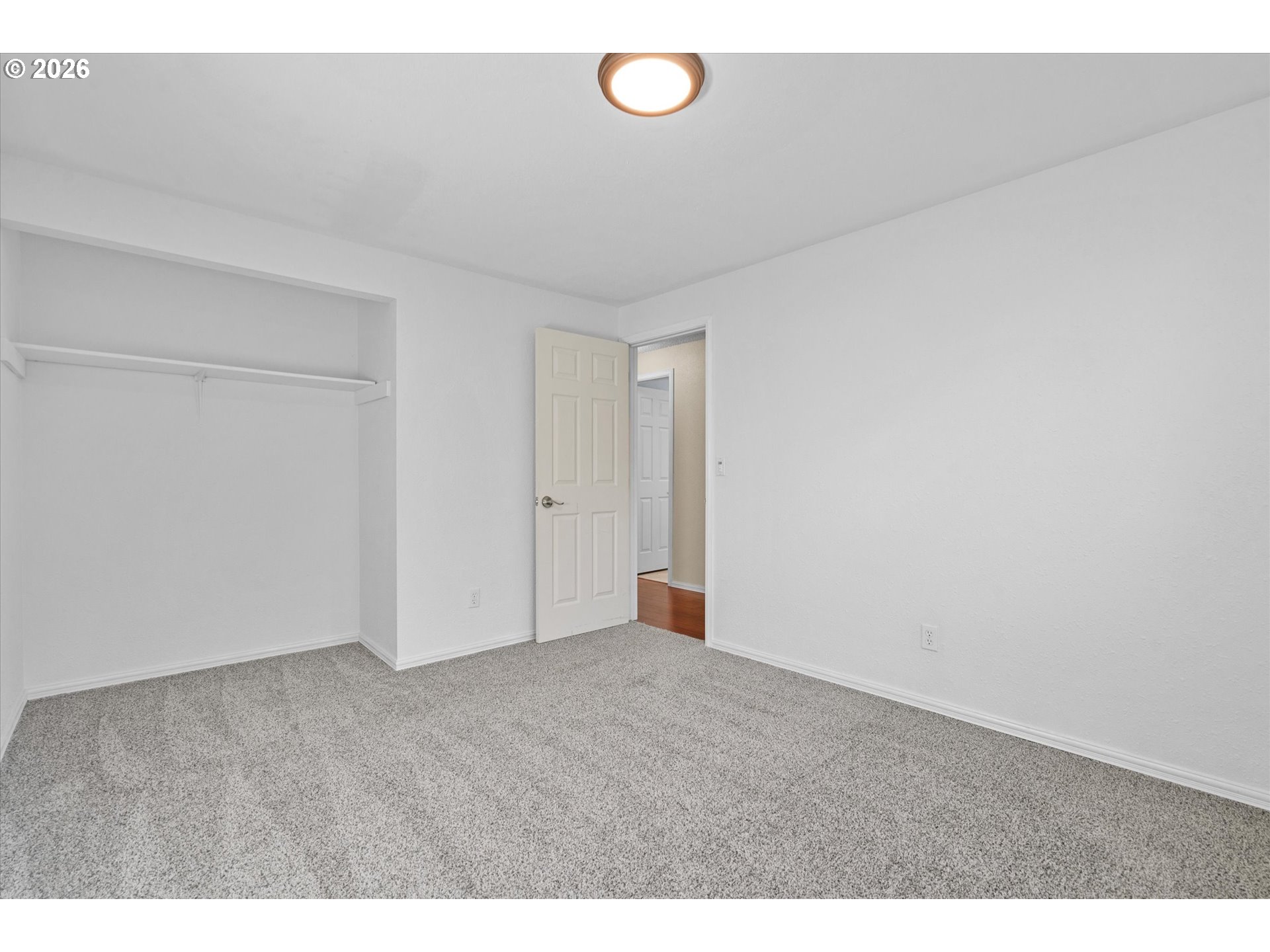 955 Southeast Hogan Road Gresham, OR 97080 - Photo 25 of 47