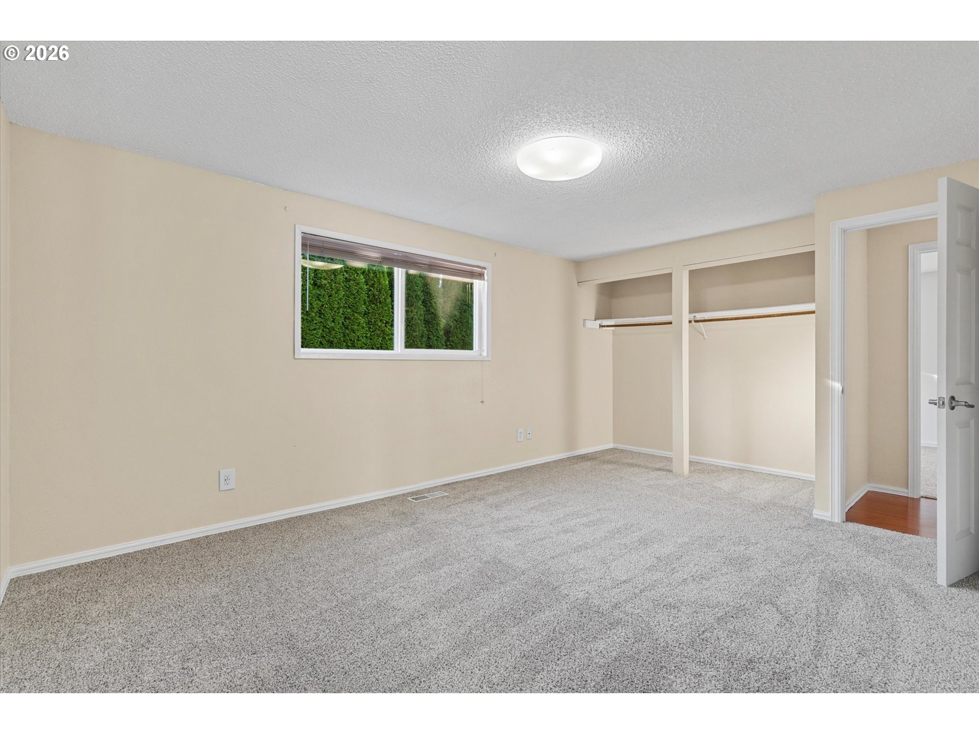 955 Southeast Hogan Road Gresham, OR 97080 - Photo 29 of 47