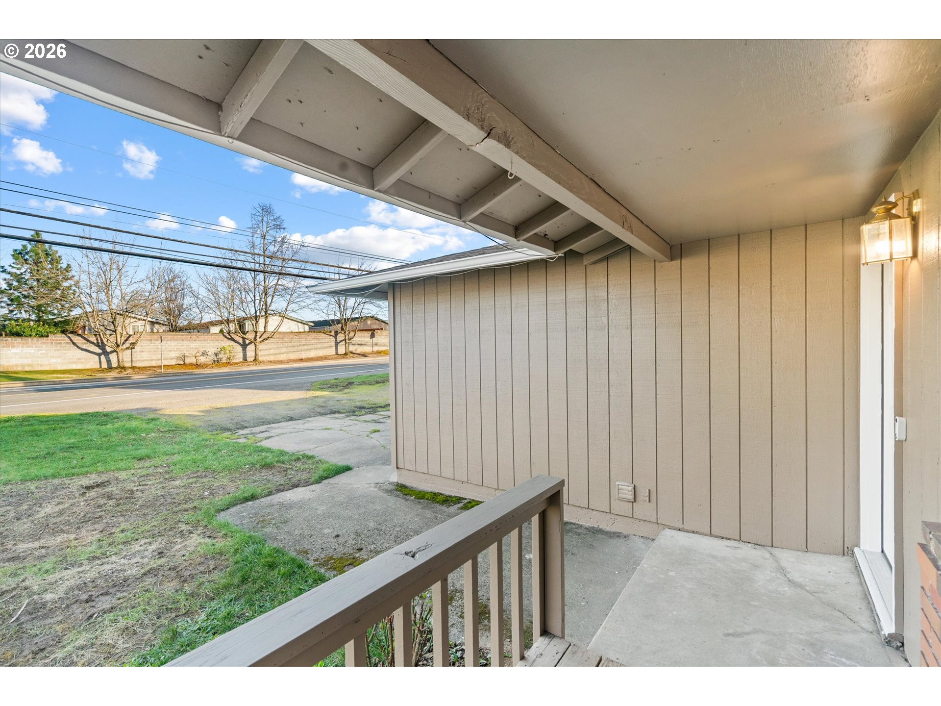 955 Southeast Hogan Road Gresham, OR 97080 - Photo 3 of 47