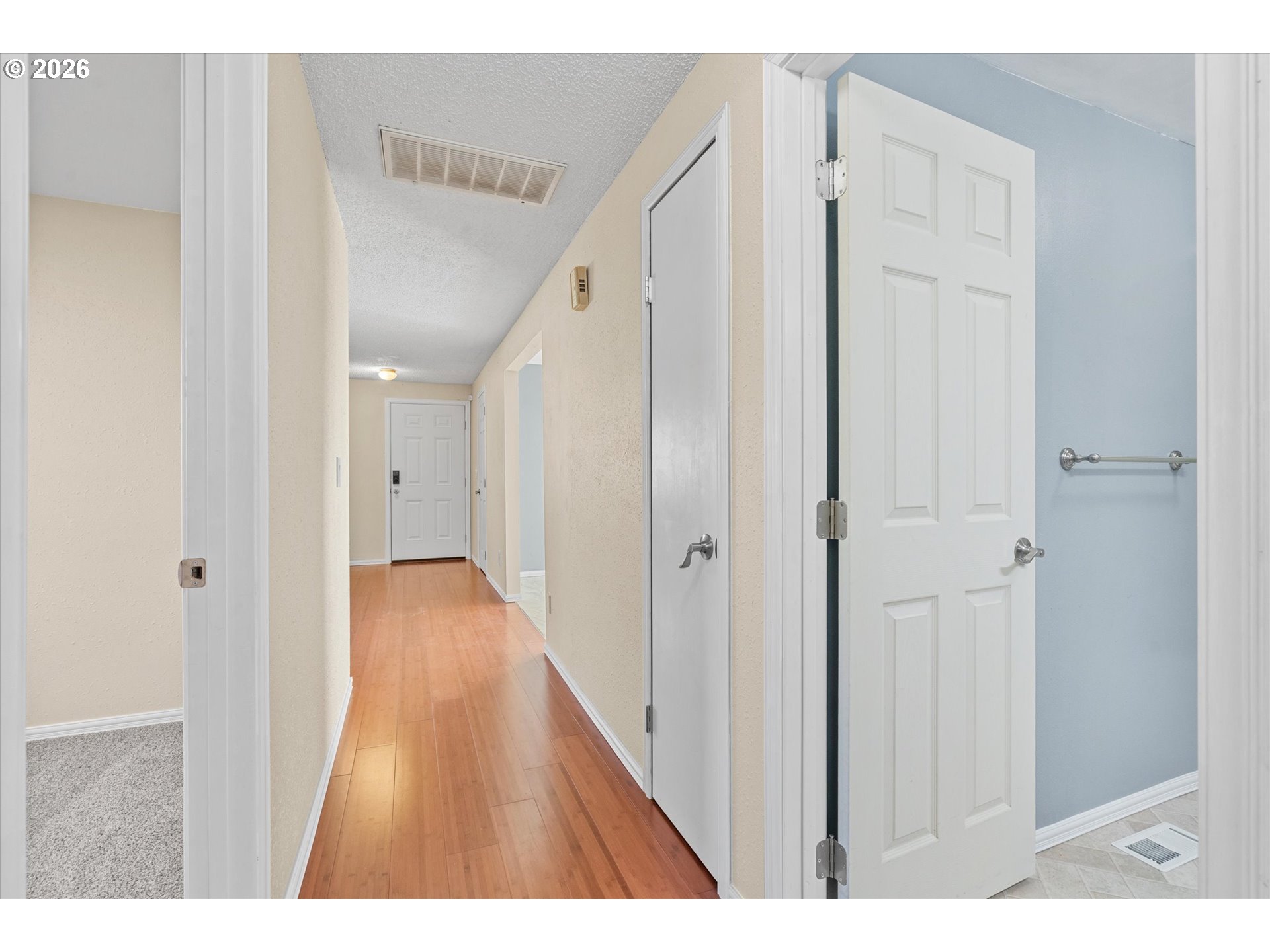 955 Southeast Hogan Road Gresham, OR 97080 - Photo 33 of 47