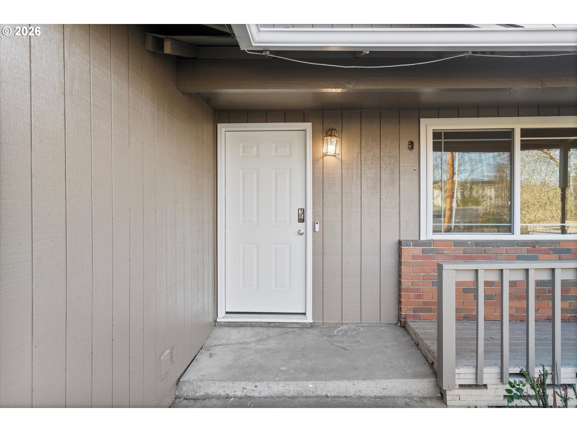 955 Southeast Hogan Road Gresham, OR 97080 - Photo 4 of 47