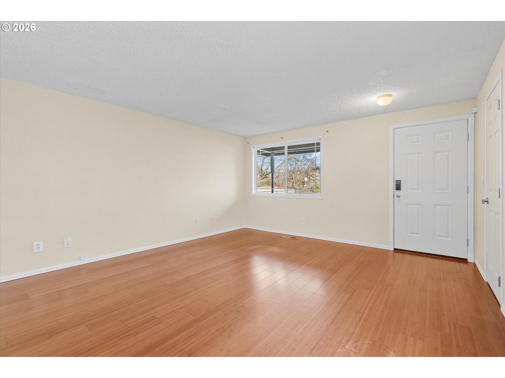 955 Southeast Hogan Road Gresham, OR 97080 - Photo 10 of 47