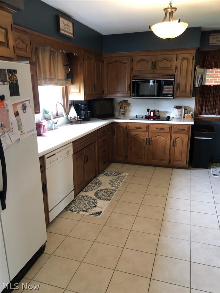 135 Ronsan Street Southwest Sugarcreek, OH 44681 - Photo 9 of 16