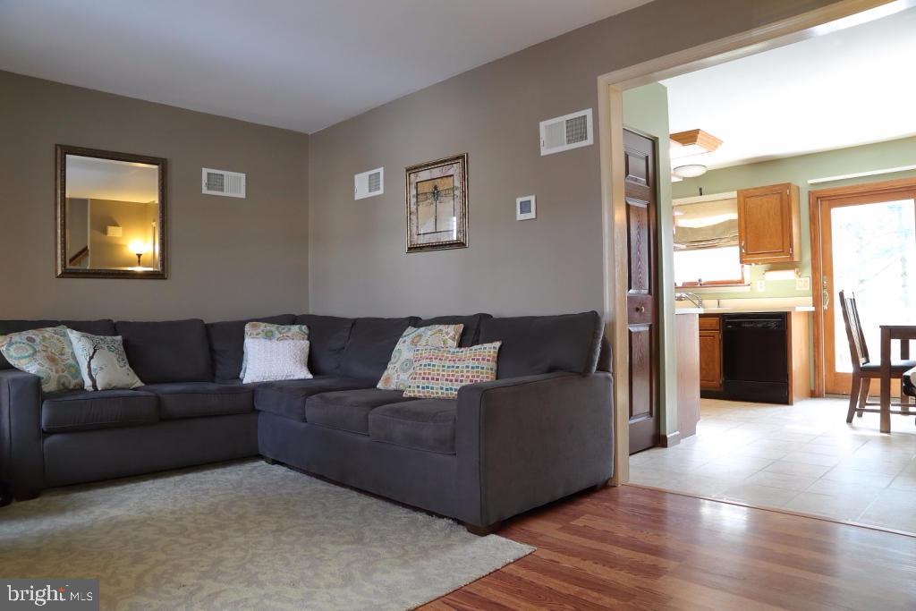 118 Chukar Court Lititz, PA 17543 - Photo 3 of 18