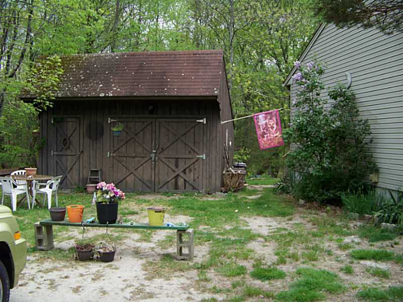 209 Shippee Schoolhouse Road Killingly, CT 06241 - Photo 9 of 10 Exterior Front.
