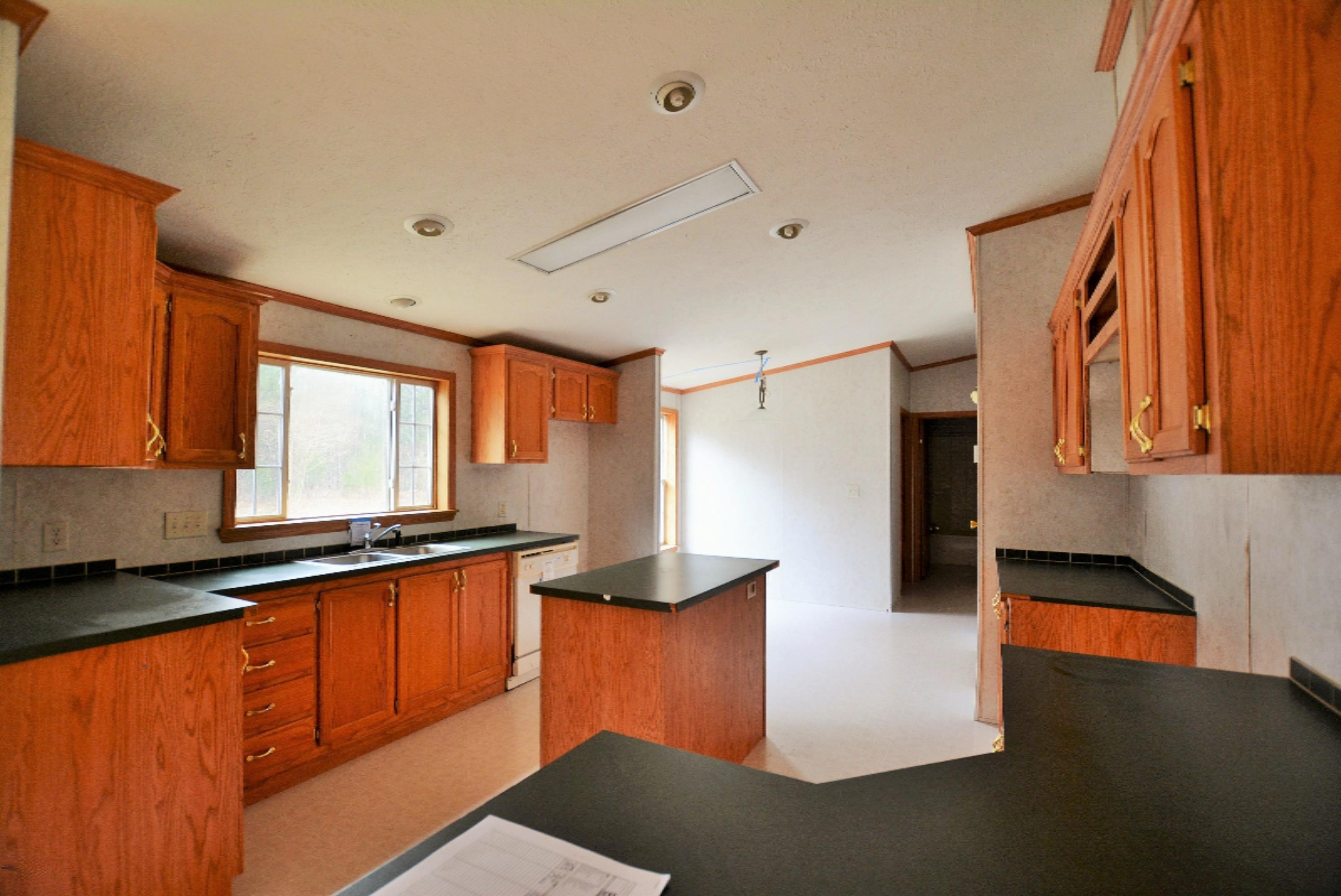 2740 Strand Road Muskegon, MI 49445 - Photo 6 of 20 2016-04-07 15.48.51