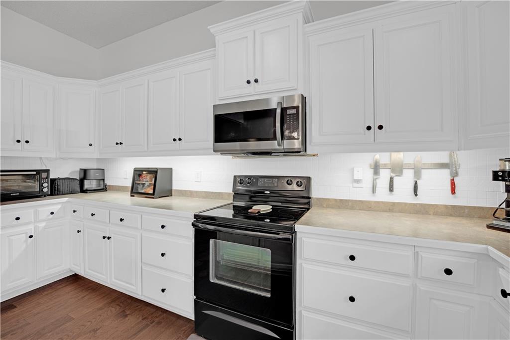 733 Burlington Road Warrensburg, MO 64093 - Photo 20 of 37