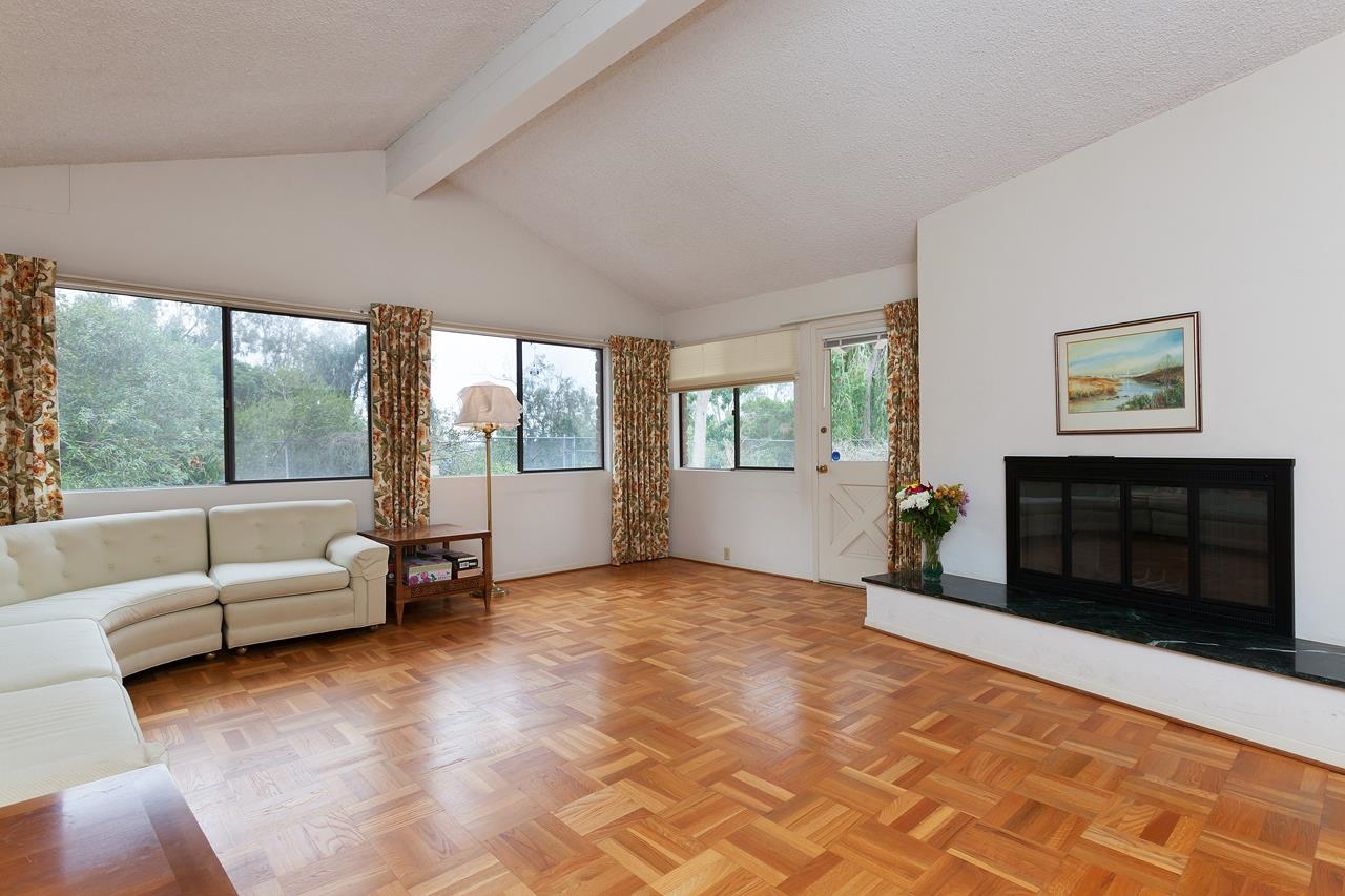 5021 Linea Del Cielo Rancho Santa Fe, CA 92067 - Photo 12 of 25 Gallery Image 12