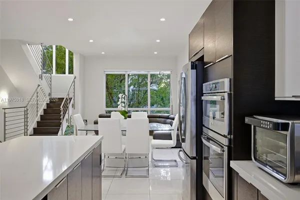 $890,000 | 6671 Northwest 105th Place, Unit 6671, Doral, FL 33178