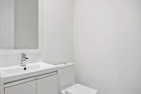 $890,000 | 6671 Northwest 105th Place, Unit 6671, Doral, FL 33178