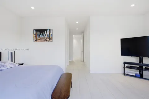 $890,000 | 6671 Northwest 105th Place, Unit 6671, Doral, FL 33178