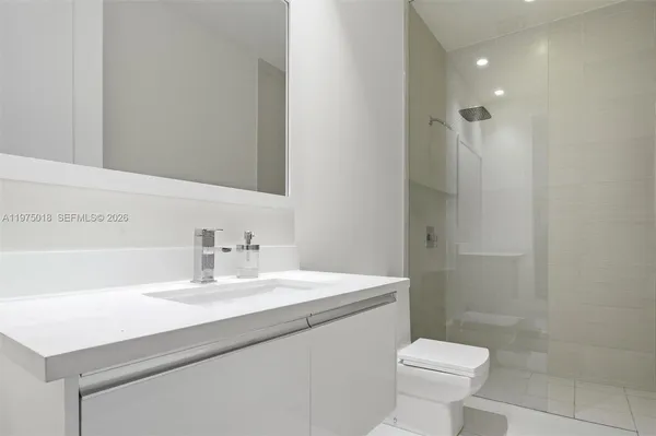 $890,000 | 6671 Northwest 105th Place, Unit 6671, Doral, FL 33178