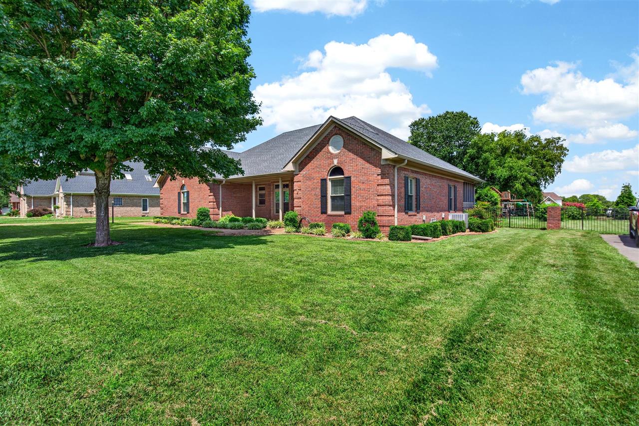 290 Neal Howell Road Bowling Green, KY 42104 - Photo 4 of 58 Gallery Image 4