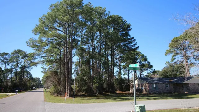 $202,000 | 3212 Duke Drive, Gulf Breeze, FL 32563