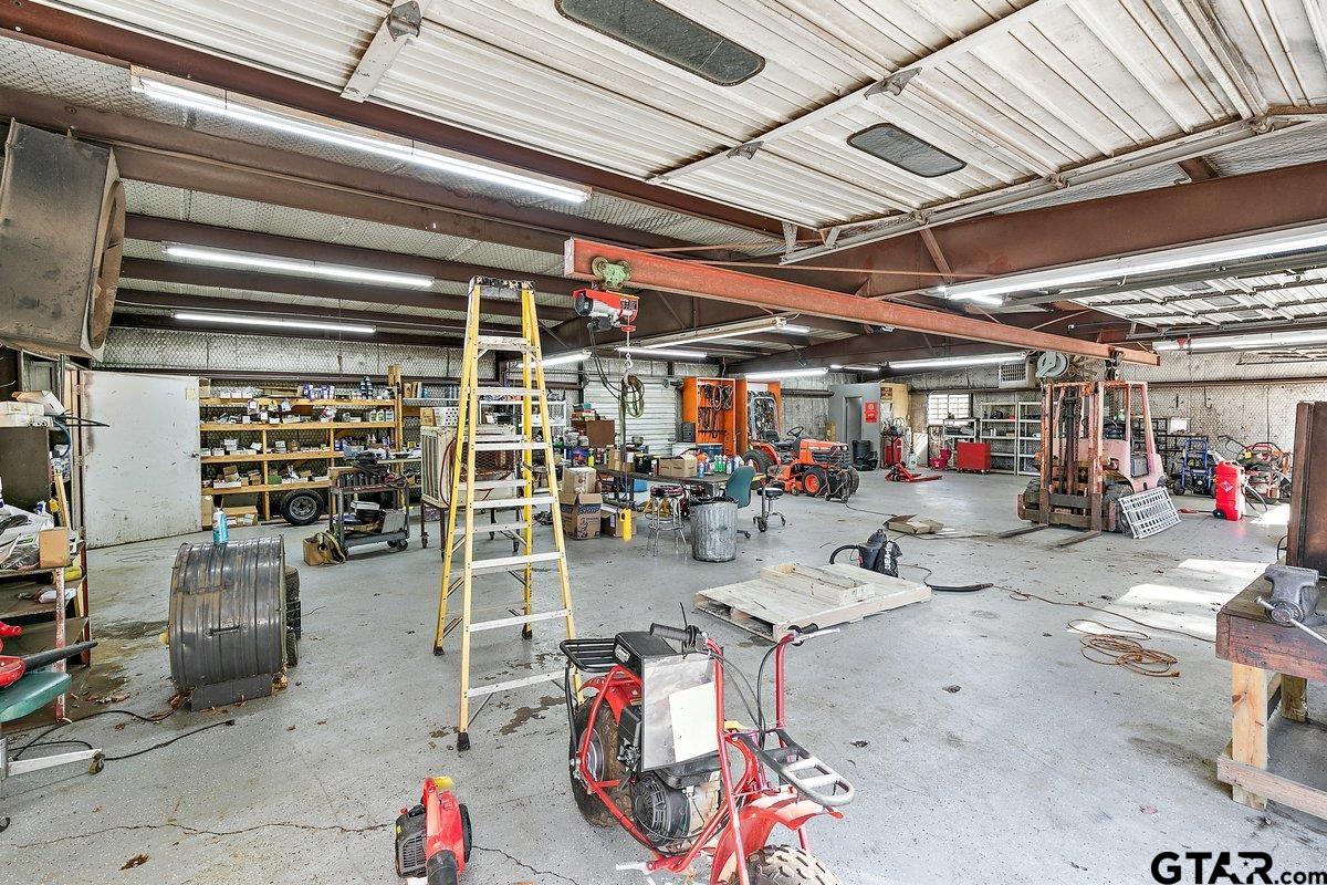 28524 Highway 69 Rusk, TX 75785 - Photo 10 of 17