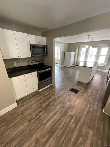 $899,000 | 407 North Dunn Street, Bloomington, IN 47408