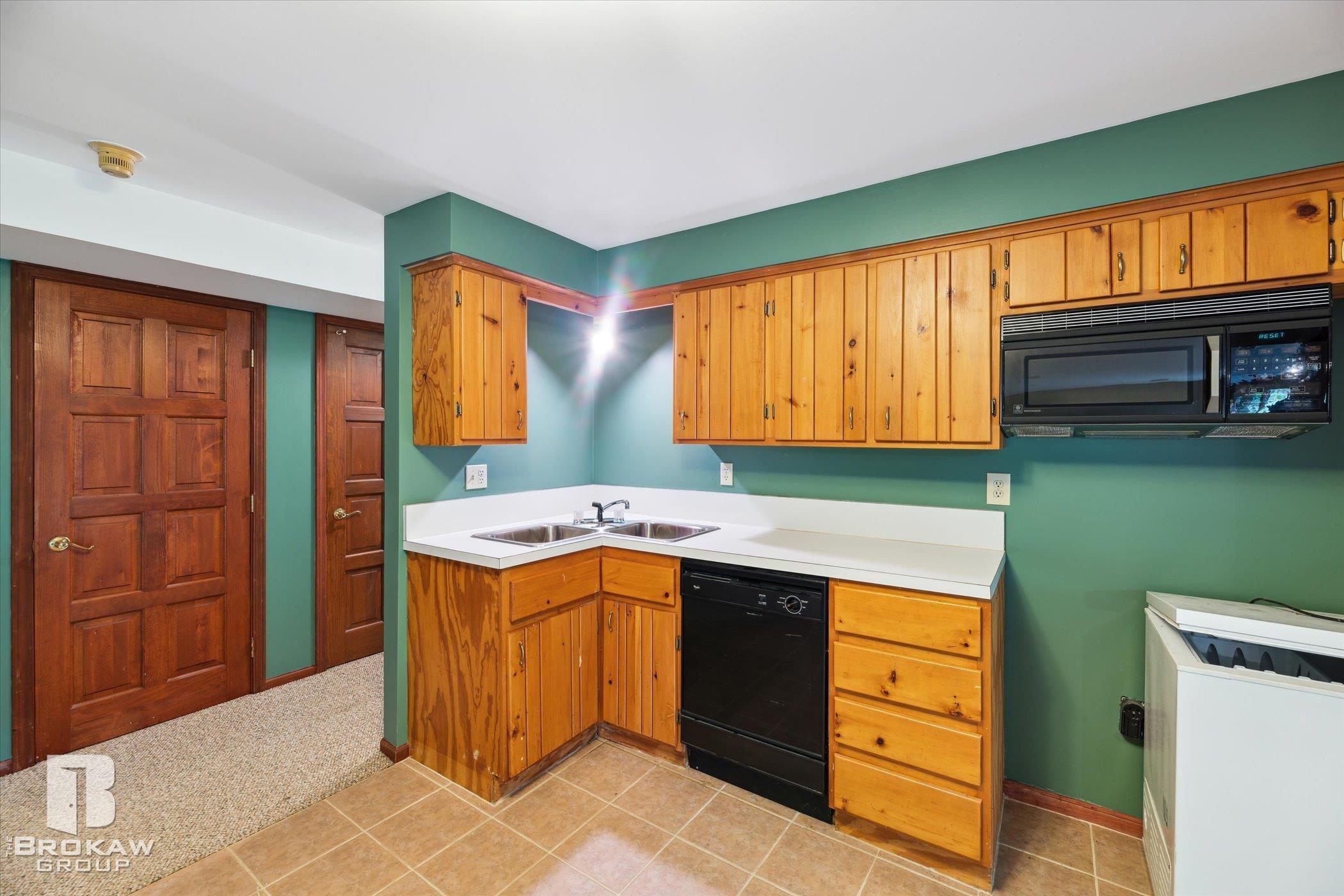 5865 Pratt Road Lapeer, MI 48446 - Photo 42 of 78 50156366-d3586c8e-b869-436e-865e-b00000ecf912.JPG