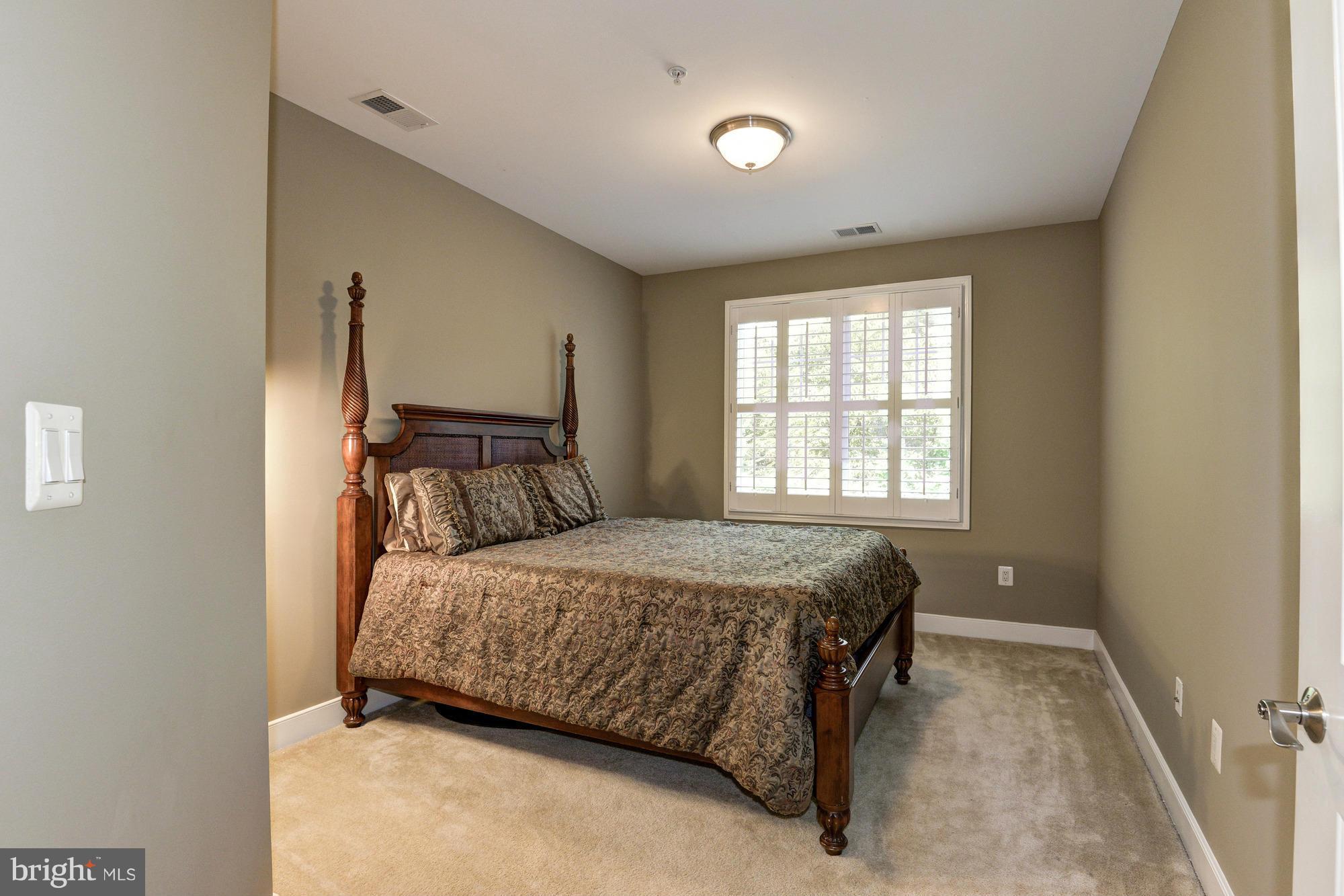 4613 Edgefield Road Bethesda, MD 20814 - Photo 16 of 30 Bedroom #2